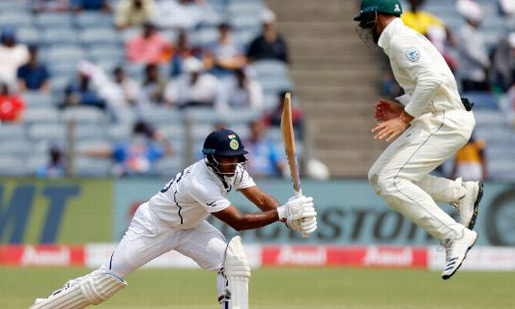 രണ്ടാം ടെസ്​റ്റിലും മായങ്കിന്​ സെഞ്ച്വറി, ഇന്ത്യ ശക്​തമായ നിലയിൽ