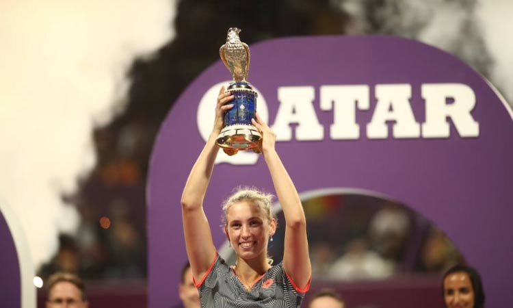 ഖ​​ത്ത​​ര്‍ ടോ​​ട്ട​​ല്‍ ഓ​​പ്പ​​ൺ കി​​രീ​​ടം എ​​ലി​​സ് മെ​​ര്‍ട്ട​​ന്‍സി​ന്​