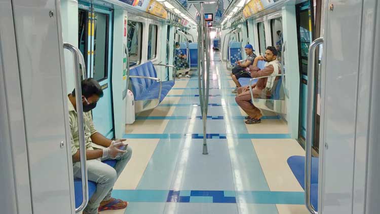 ആശ്വാസയാത്രക്ക് അൽപം അകലം പാലിക്കാം