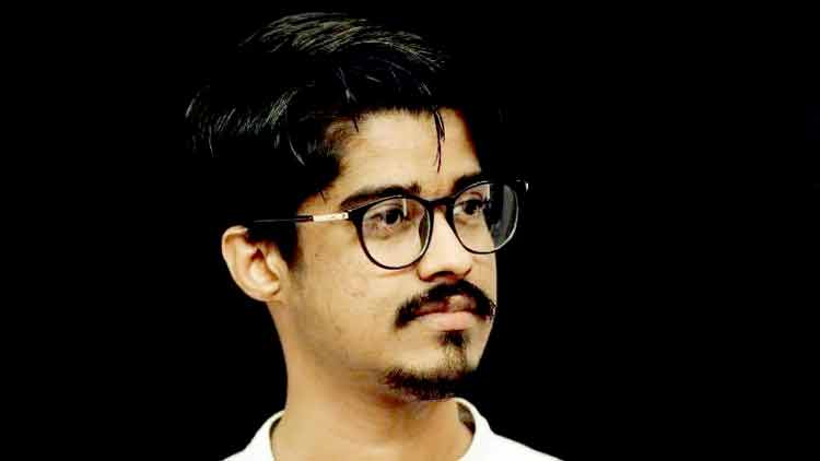 വീ​ട്ടി​ലി​രി​ക്കാം, വി​ഡി​യോ​ഗ്രാ​ഫ​റാ​കാം