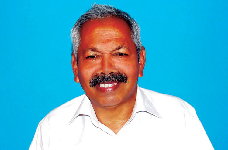 അങ്കത്തട്ടില്‍ ഏഴാമൂഴം