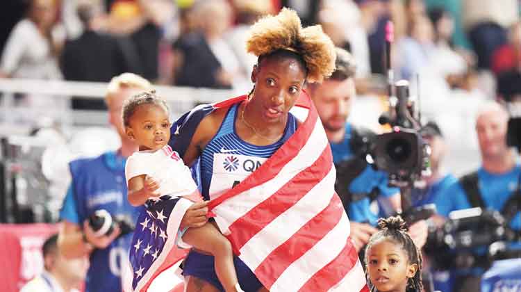 കു​ട്ടി​ക​ളു​ടെ അ​മ്മ പൊ​ന്നാ​ണ്​