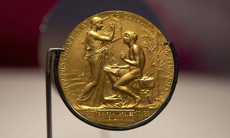 നൊ​ബേ​ൽ: ഇൗ ​വ​ർ​ഷം സാ​ഹി​ത്യ​ത്തി​ന്​ ര​ണ്ടു​ സ​മ്മാ​ന​ങ്ങ​ൾ