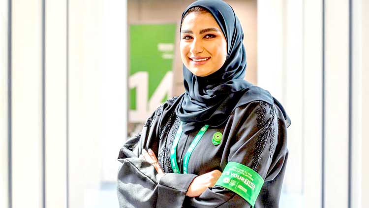 യു​വാ​ക്ക​ളേ... ഇ​തി​ലേ ഇ​തി​ലേ...