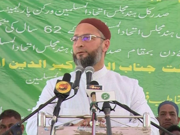 ഡൽഹിയിലേത്​ വംശഹത്യ; മോദി മൗനം വെടിയണം -ഉവൈസി