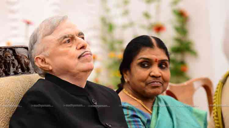 ശബരിമല: കോടതി വിധി നടപ്പാക്കേണ്ടത്​  സർക്കാറി​െൻറ​ ഉത്തരവാദിത്തം –ഗവർണർ