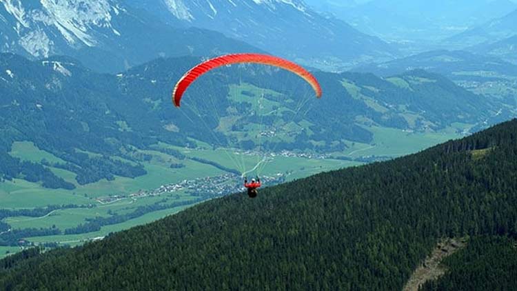 PARAGLIDING