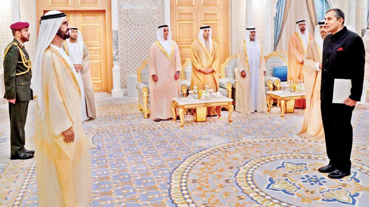 യു.എ.ഇയിലെ പുതിയ അംബാസഡർമാരുടെ യോഗ്യതപത്രം ശൈഖ് മുഹമ്മദ് സ്വീകരിച്ചു