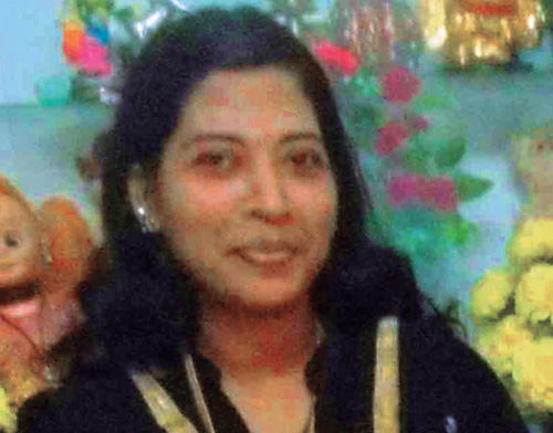 പെണ്‍ഭാവനയില്‍ വിരിയുന്ന ശില്‍പങ്ങള്‍