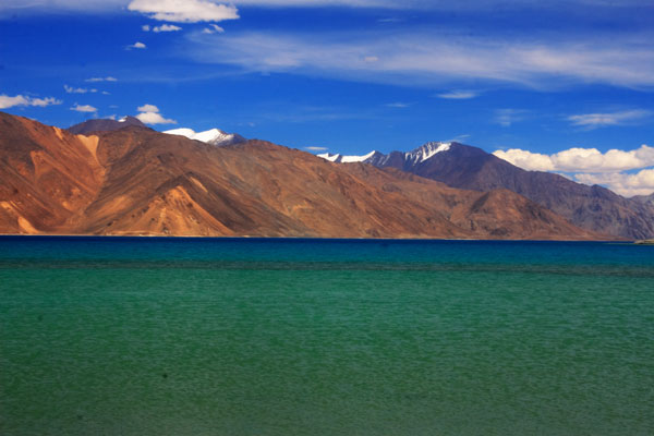 പങോങ്​ സുവിൽ ചൈനയുടെ ഭാഗിക പിന്മാറ്റം; വാ​ഹ​ന​ങ്ങ​ളും താ​ൽ​ക്കാ​ലി​ക നി​ർ​മി​തി​ക​ളും നീ​ക്കി