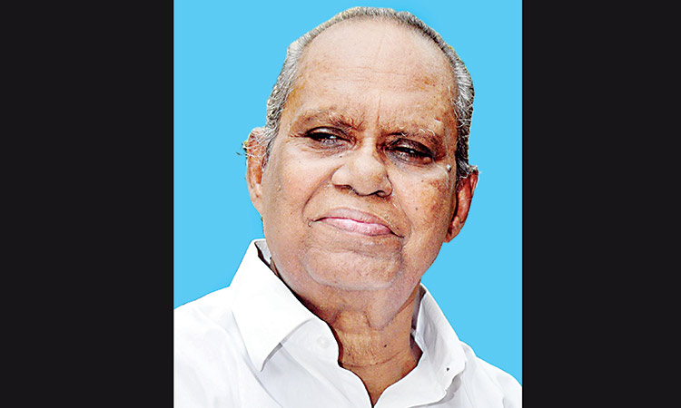 പഴവിള രമേശൻ അന്തരിച്ചു