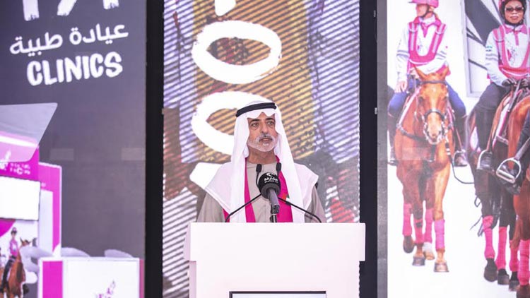 പി​ങ്ക് കാ​ര​വ​ൻ: ആ​യി​ര​ങ്ങ​ള്‍ സ്ത​നാ​ര്‍ബു​ദ പ​രി​ശോ​ധ​ന​ക്കെ​ത്തി