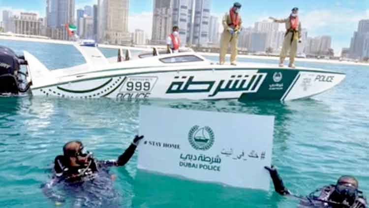 ദു​ബൈ​യി​ലെ ബീ​ച്ചു​ക​ളി​ൽ  പ​ട്രോ​ളി​ങ്ങു​മാ​യി പോ​ർ​ട്ട് പൊ​ലീ​സ്