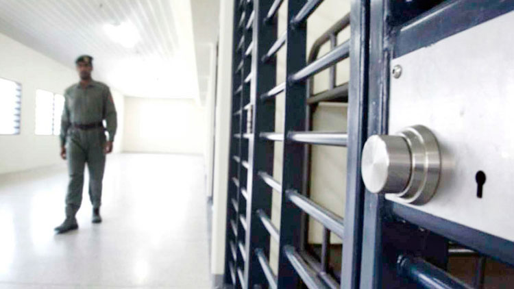 റ​മ​ദാ​ൻ: യു.​എ.​ഇ​യി​ൽ ആ​യി​ര​ക്ക​ണ​ക്കി​ന് ത​ട​വു​കാ​ർ​ക്ക് മോ​ച​ന​ം