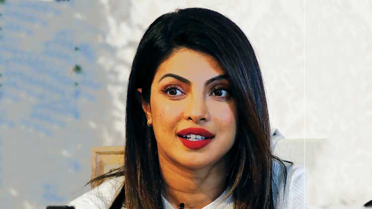 ഷാര്‍ജ ഗവ. കമ്യൂണിക്കേഷന്‍ ഫോറത്തിന്​ പ്രിയങ്ക ചോപ്ര