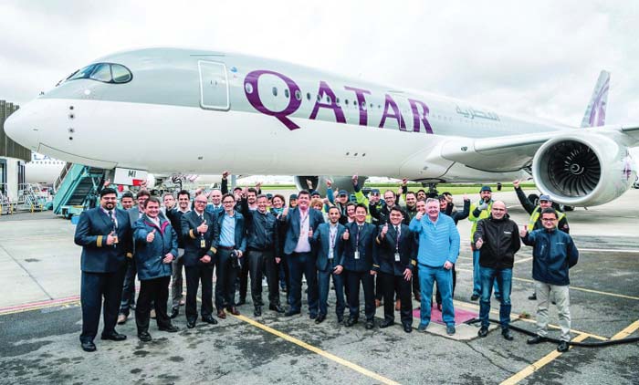 ആകാശം നിറയെ 250 വിമാനങ്ങൾ