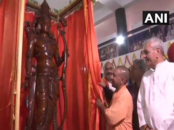 അയോധ്യയിൽ ‘കോദാംബ രാം’ പ്രതിമ അനാച്ഛാദനം ചെയ്​ത്​ യോഗി