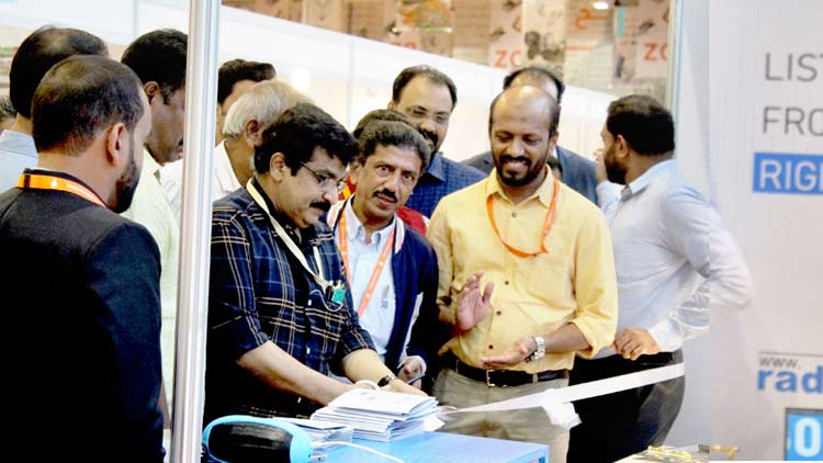 റേഡി​യോ ഇ​സ്​​ലാം കൗ​ണ്ട​ർ തു​ട​ങ്ങി