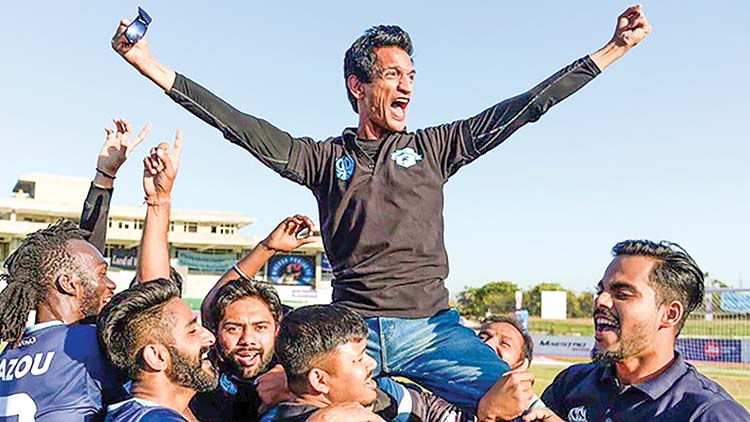 Ranjit-Bajaj--after-winning-the-I-League