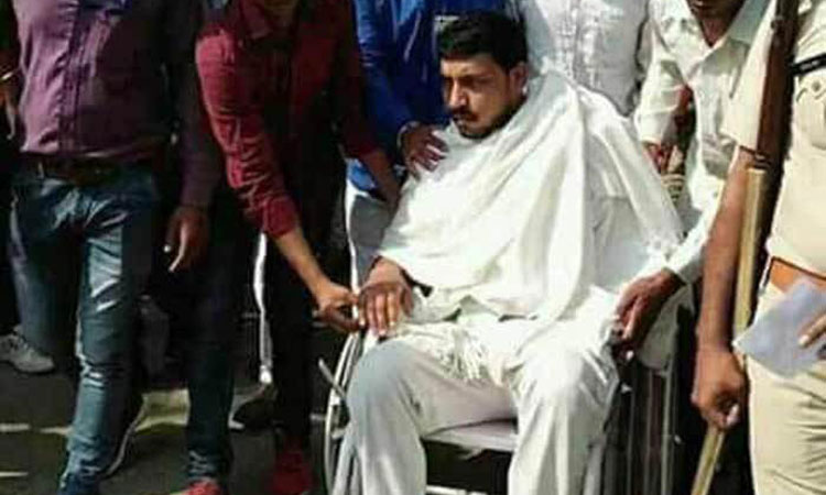 ആരോഗ്യം മോശമായി; ഭീം ആർമി നേതാവ്​ ചന്ദ്രശേഖർ ആസാദിനെ ആശുപത്രിയിലേക്ക്​ മാറ്റി