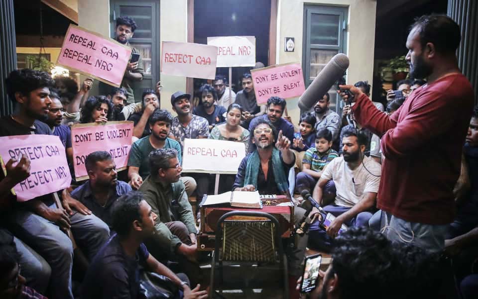 പോരാട്ടങ്ങൾക്ക് ഐക്യദാർഢ്യവുമായി ‘ഹലാൽ ലൗ സ്റ്റോറി’യുടെ പാക്കപ്പ് -VIDEO