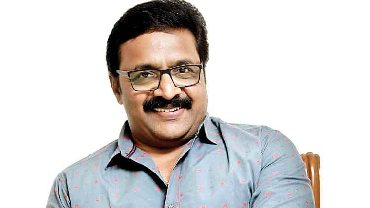 ഇതൊക്കൊ പണ്ടേ ശീലം - രൺജി പണിക്കർ