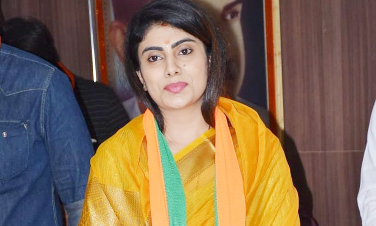 രവീന്ദ്ര ജഡേജയുടെ ഭാര്യ ബി.ജെ.പിയിൽ ചേർന്നു