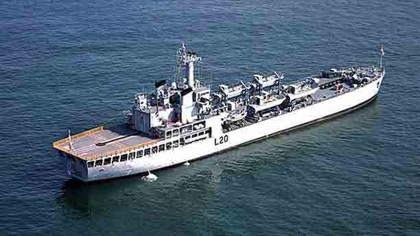 ഇന്ത്യക്കാരെ തിരിച്ചെത്തിക്കാൻ യു.എ.ഇയിലേക്കും മാലദ്വീപിലേക്കും നാവിക കപ്പലുകൾ പുറപ്പെട്ടു