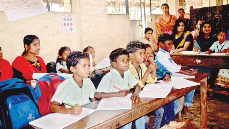 ‘എങ്കളെ ഭാഷയില്‍ നാങ്കളെ ക്ലാസ്​’; ഇനി ഗോത്രഭാഷയില്‍ പഠിക്കാം