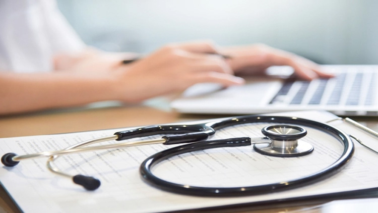 ചികിത്സാ പിഴവ്​:  ഇരയായ കുട്ടിക്ക്​ രണ്ടുലക്ഷം രൂപ നൽകാൻ ഉത്തരവ്​