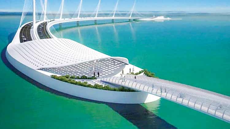 യാ​ത്ര​ക്കൊ​പ്പം വി​നോ​ദ​വും; ക​ട​ലി​ലും  മു​ക​ളി​ലും സ​ഞ്ച​രി​ക്കാം