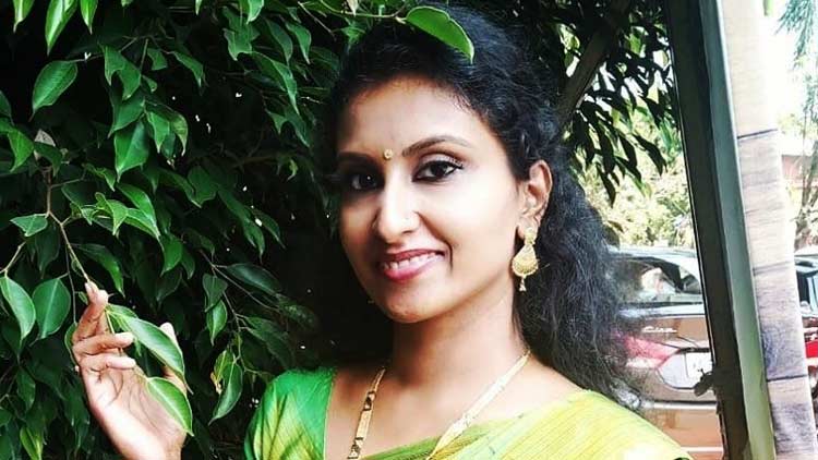 ആരോഗ്യവകുപ്പിനെ അപകീർത്തിപ്പെടുത്തിയെന്ന്: ഡോ. ഷിനു ശ്യാമളനെതിരെ കേസ് ആരോഗ്യവകുപ്പിനെ അപകീർത്തിപ്പെടുത്തിയെന്ന്: ഡോ. ഷിനു ശ്യാമളനെതിരെ കേസ്