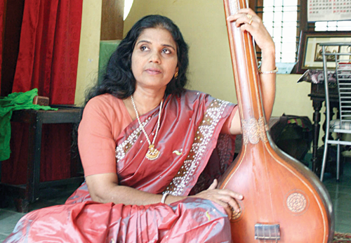 പാട്ടിലെ 40 ആനന്ദ വര്‍ഷങ്ങള്‍