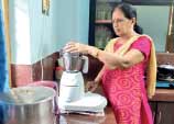 കാ​രു​ണ്യ​ത്തി​​െൻറ ‘പൗ​ർ​ണ​മി’ തീ​ർ​ത്ത്  ശോ​ഭ​ന
