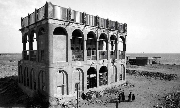 ച​രി​ത്ര​ത്തി​െ​ൻ​റ വ​ലി​യ ലോ​ക​ത്തി​ലേ​ക്ക്​ അ​ൽ​പ ദൂ​രം മാ​ത്രം