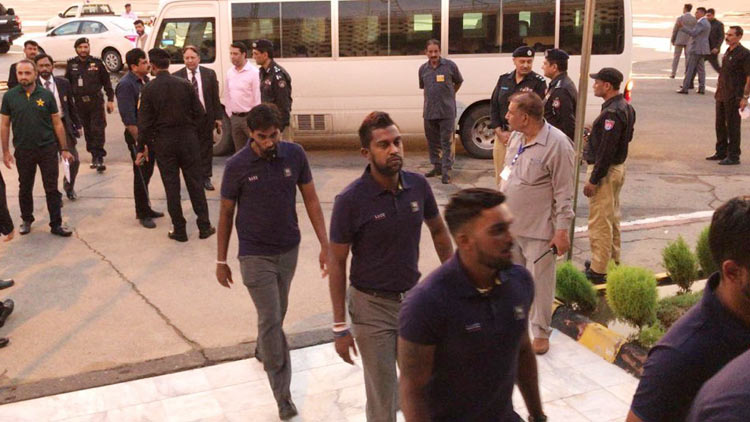 ലങ്കൻ ക്രിക്കറ്റ് ടീം പാകിസ്താനിൽ; താരങ്ങൾക്ക് പ്രസിഡൻറ് ലെവൽ സുരക്ഷ