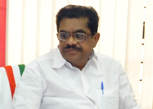 സധൈര്യം സുധീരന്‍