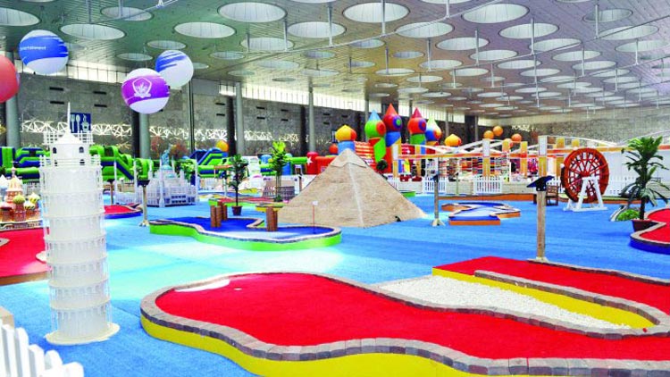 ആ​ഘോ​ഷ​ക്കാ​​ഴ്​​ച​ക​ൾ, സ​​മ്മ​​ർ എ​​ൻ​​റ​​ർ​​ടൈ​​ൻ​​മെ​​ൻ​​റ് സി​​റ്റി തു​റ​ന്നു