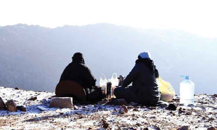 മഞ്ഞു മൂടി തബൂക്കിലെ മലനിരകൾ