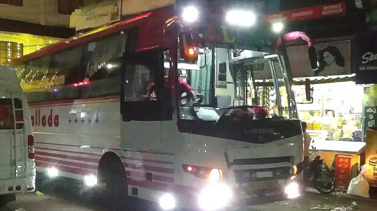 അന്തർ സംസ്ഥാന സർവിസ്: പിഴയടക്കാത്ത ബസുകളുടെ പെർമിറ്റ് റദ്ദാക്കും അന്തർ സംസ്ഥാന സർവിസ്: പിഴയടക്കാത്ത ബസുകളുടെ പെർമിറ്റ് റദ്ദാക്കും