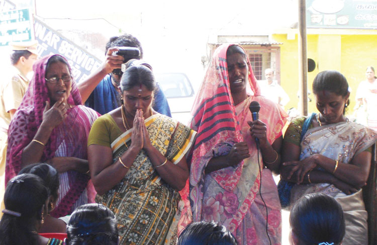 സര്‍വത്ര ആശയക്കുഴപ്പത്തില്‍ പെമ്പിളൈ ഒരുമൈ പത്രിക സമര്‍പ്പണം