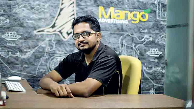 ക​ര​ക​യ​റു​ന്ന കേ​ര​ള​ത്തി​ന് കാ​ലി​ഗ്രാ​ഫി​യി​ലൂ​ടെ ഒ​രു കൈ​ത്താ​ങ്ങ്