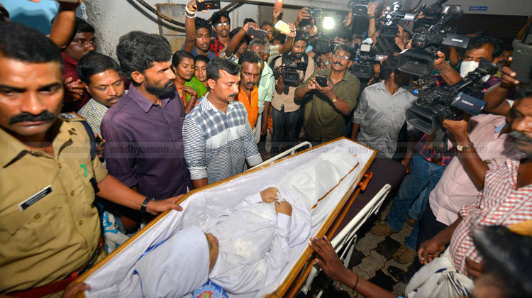 കുഞ്ഞനുജ​െൻറ വിളി കേൾക്കാതെ  ഒടുവിൽ പപ്പി പോയി