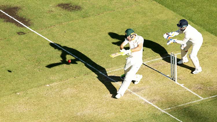 പെർത്ത്​ ടെസ്​റ്റ്​: പേസിൽ കുലുങ്ങാതെ ഒാസീസ്​ (ആറിന്​ 277)