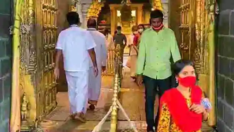 തിരുമല ക്ഷേത്രത്തിൽ കാണിക്കയായി 20 സ്വർണ ബിസ്​ക്കറ്റുകൾ