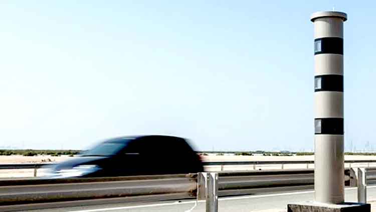 റോ​ഡു​ക​ളി​ൽ കൂ​ടു​ത​ൽ  റ​ഡാ​റു​ക​ൾ സ്ഥാ​പി​ക്കു​ന്നു