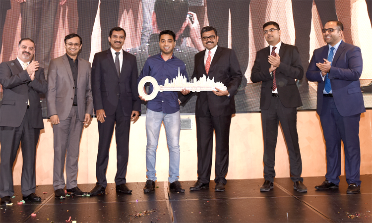 യു.എ.ഇ.എക്സ്ചേഞ്ച് സമ്മർ പ്രമോഷൻ: ദുബൈയിലെ സമ്മാനവീട്  മംഗലാപുരം സ്വദേശിക്ക്