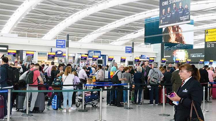 ഇന്ത്യയിൽ കുടുങ്ങിയ പൗരന്മാരെ തിരികെ എത്തിക്കാൻ യു.കെയിൽനിന്ന്​ 12 ചാർട്ടർ വിമാനങ്ങൾ