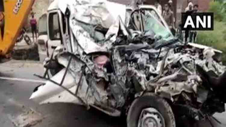 യു.പിയിൽ കാറും ട്രക്കും കൂട്ടിയിടിച്ച്​ ഒമ്പതുമരണം