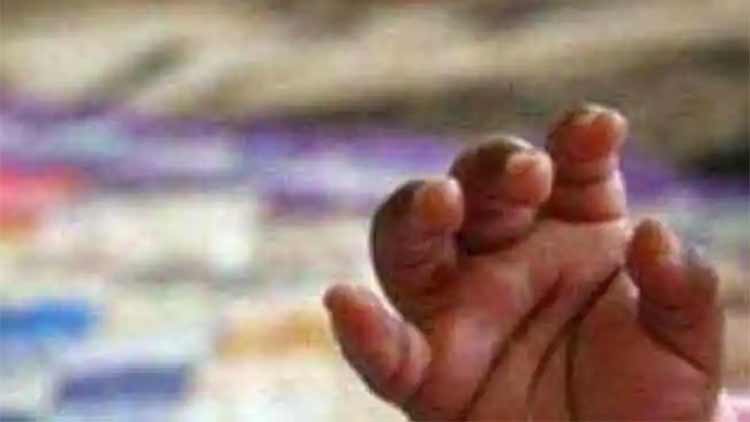 ഓടാനായില്ല; കുരുന്നിന്​ മൺകൂനക്കടിയിൽ ദാരുണാന്ത്യം